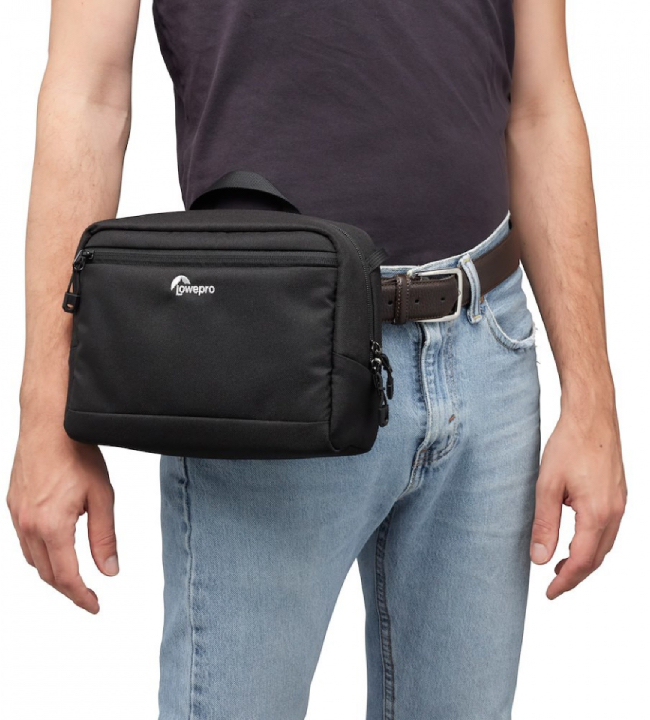 Універсальний чохол Lowepro ProTactic CS 120 III
